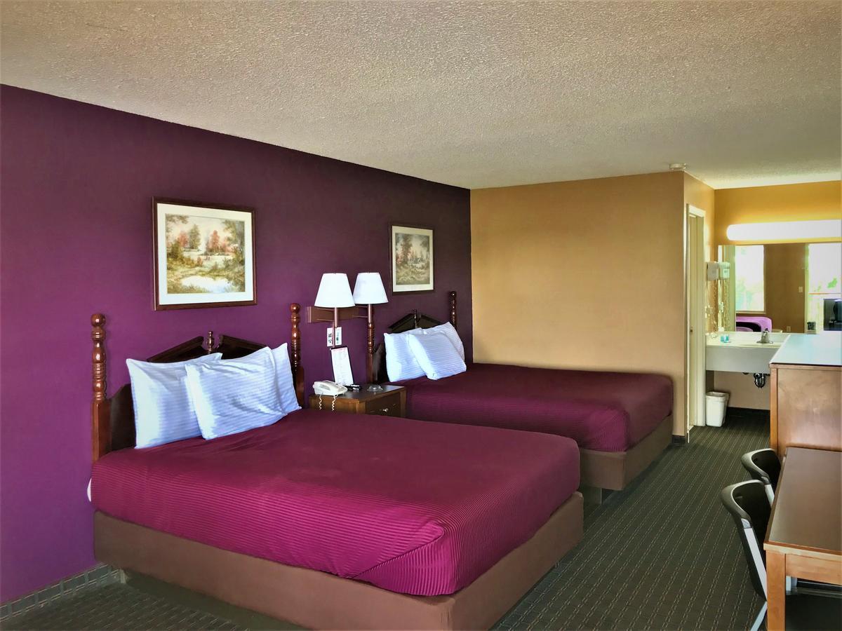 Star Plus Inn & Suites Selmer 外观 照片