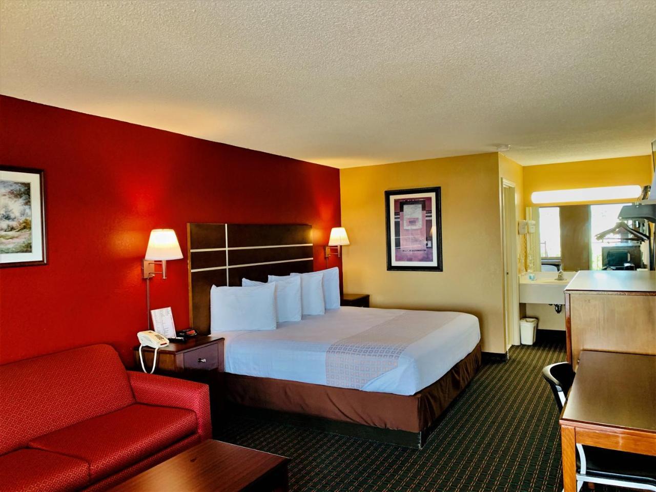 Star Plus Inn & Suites Selmer 外观 照片