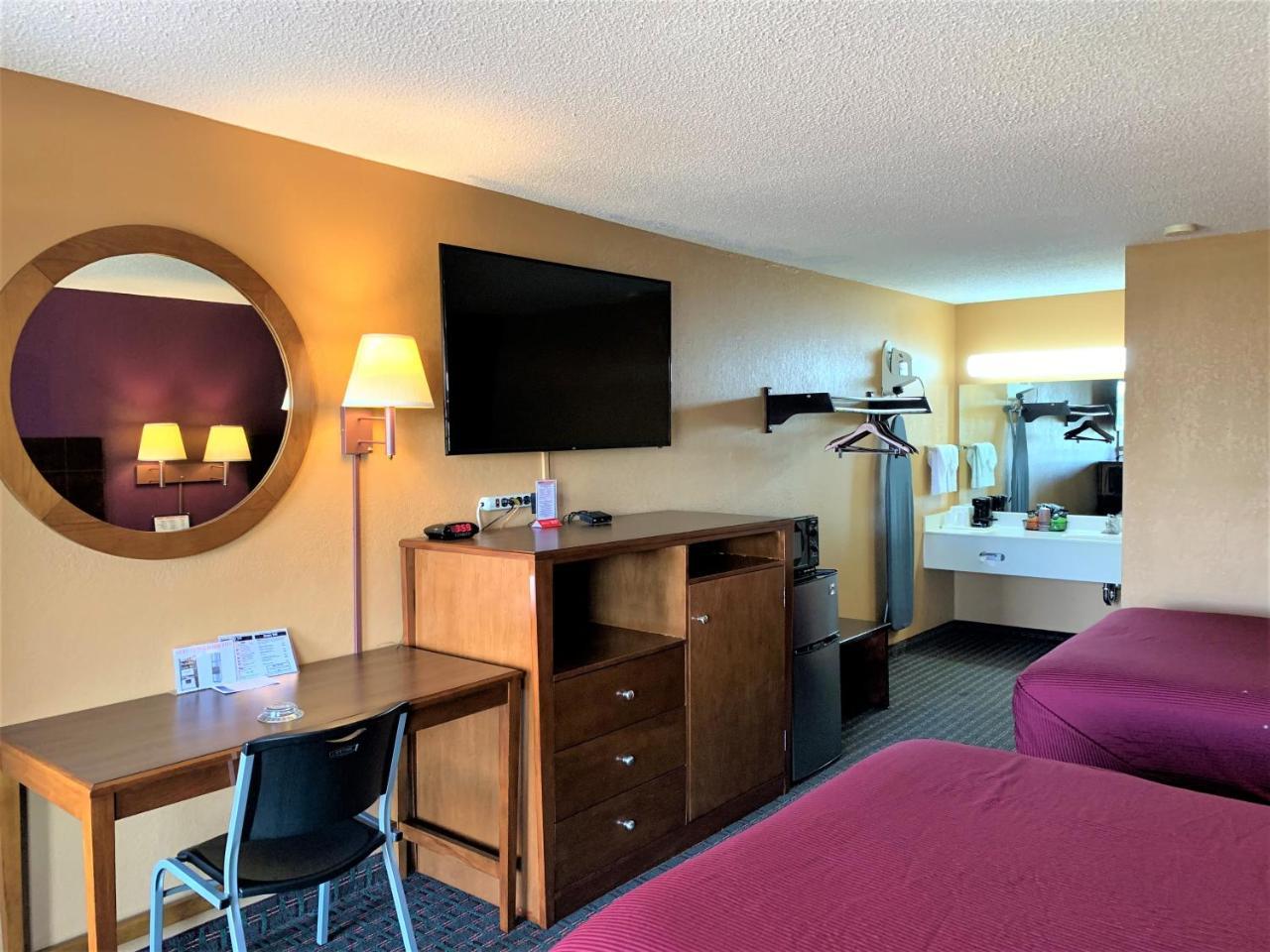 Star Plus Inn & Suites Selmer 外观 照片