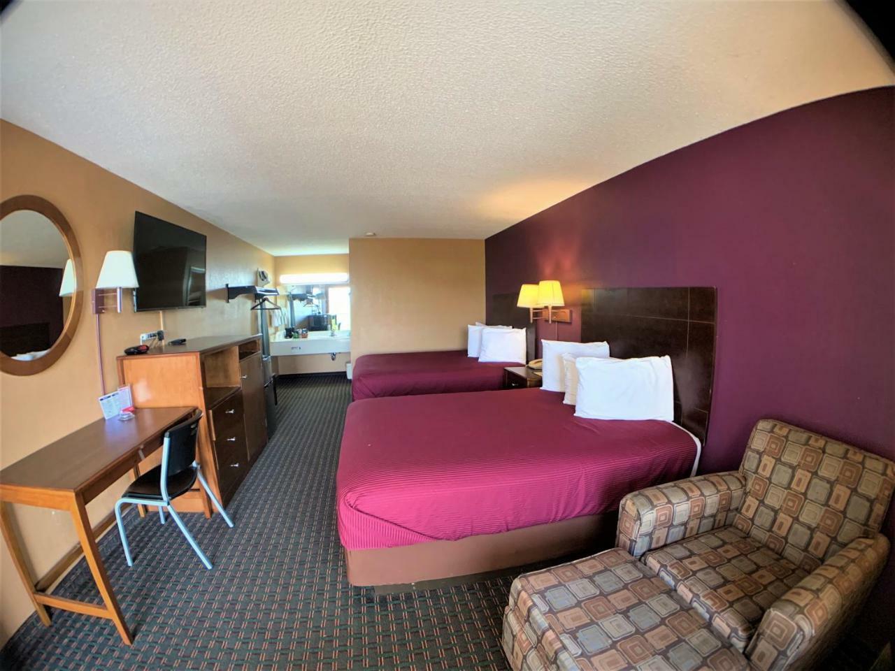 Star Plus Inn & Suites Selmer 外观 照片